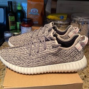 Yeezy Boost 350 V1 Turtle Dove